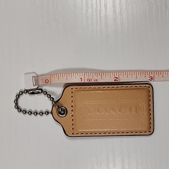 Coach Hangtag - Picture 5 of 6